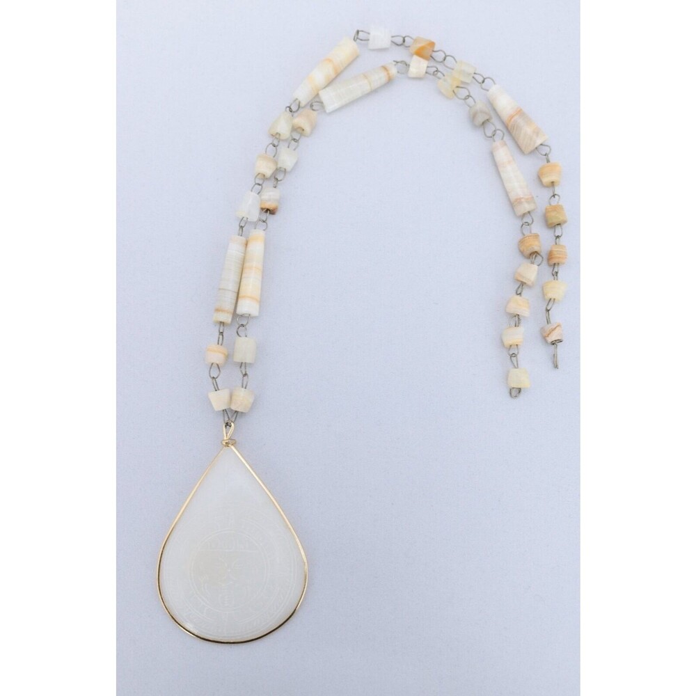 Vintage 1970s 70s Mexican White Agate Carved Teardrop Pendant Beaded Necklace